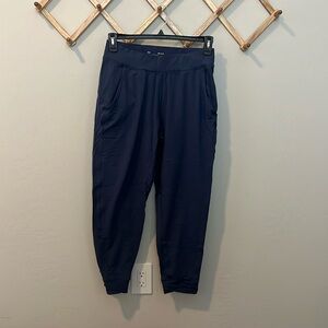 Under Armour Loose Jogger pant size M